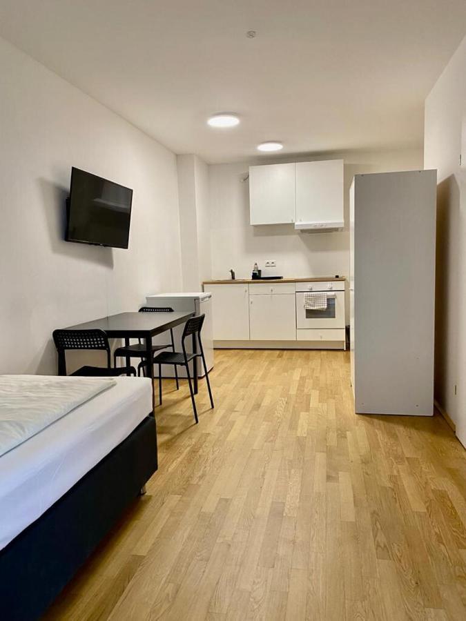Vienna'S Danube Apartments Екстер'єр фото