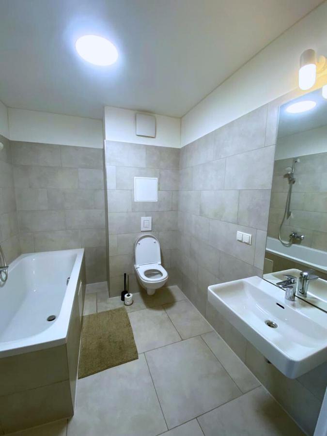 Vienna'S Danube Apartments Екстер'єр фото